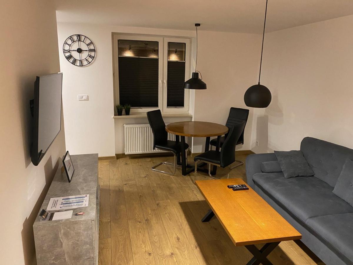 Apartament 45M2 Czeladz 8Km Do Katowic ภายนอก รูปภาพ