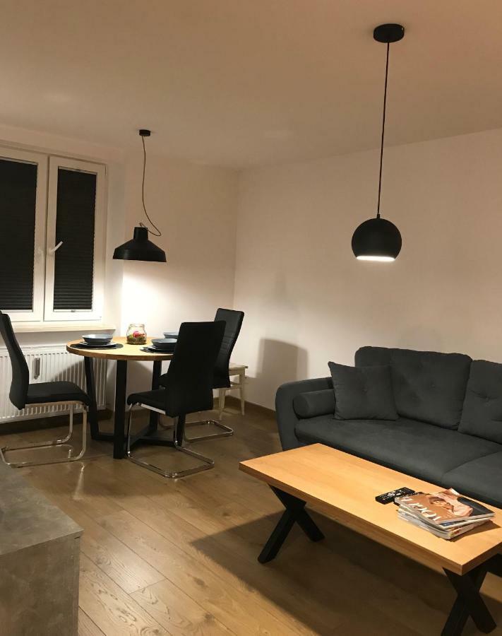 Apartament 45M2 Czeladz 8Km Do Katowic ภายนอก รูปภาพ
